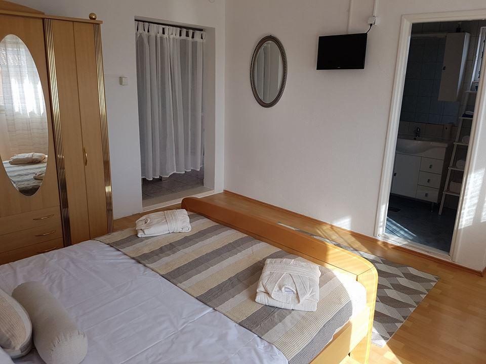 Adriatic Apartments Трогир Экстерьер фото