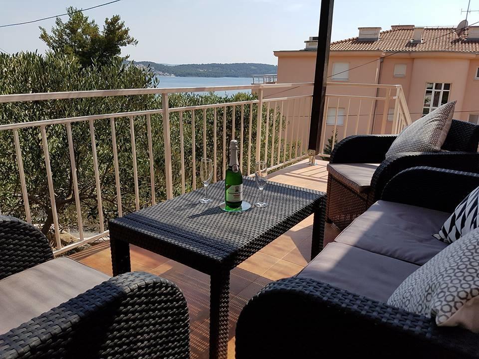 Adriatic Apartments Трогир Экстерьер фото