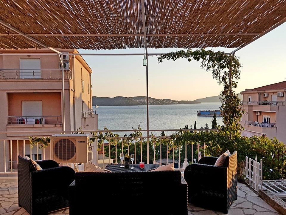 Adriatic Apartments Трогир Экстерьер фото
